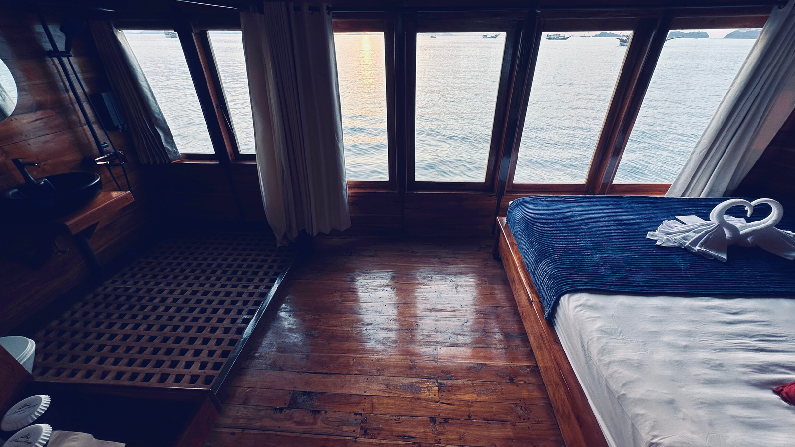 Deluxe Cabin