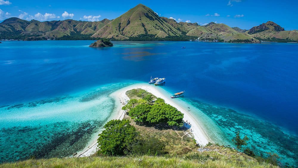 Komodo Lombok Open Trip 4 Days 3 Nights